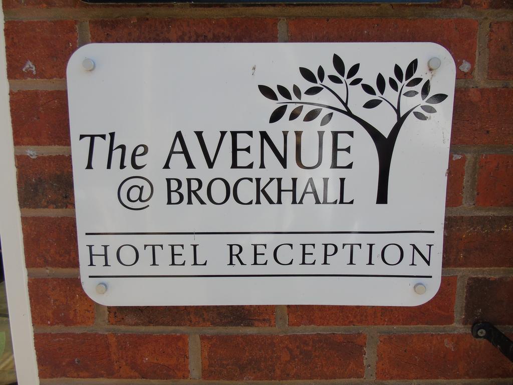 The Avenue Hotel Ltd كليثروي المظهر الخارجي الصورة