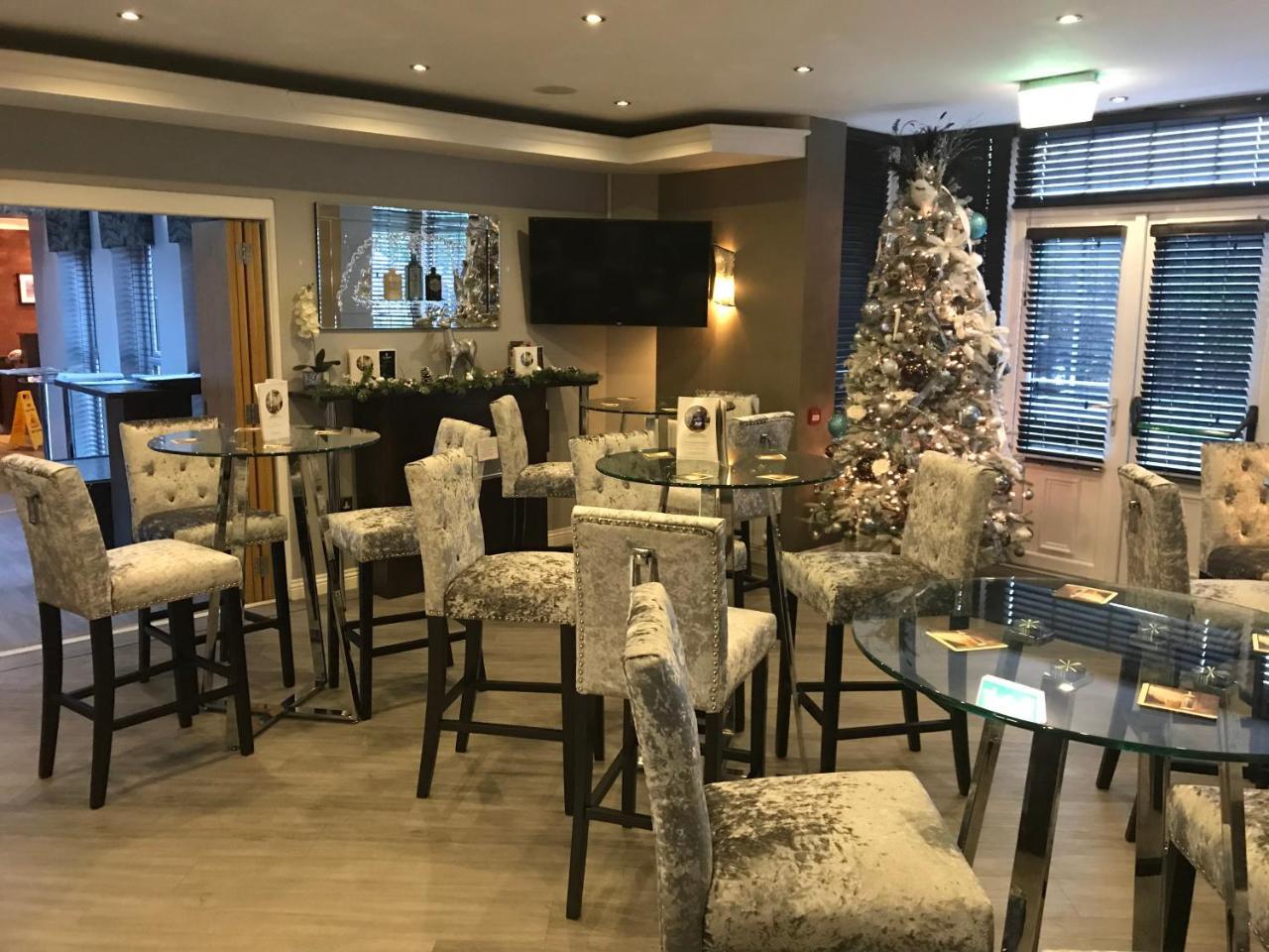 The Avenue Hotel Ltd كليثروي المظهر الخارجي الصورة