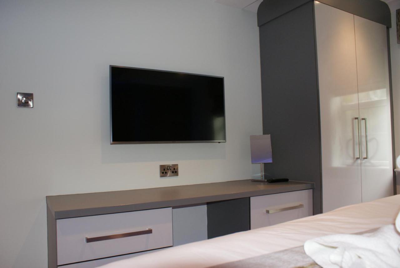 The Avenue Hotel Ltd كليثروي المظهر الخارجي الصورة